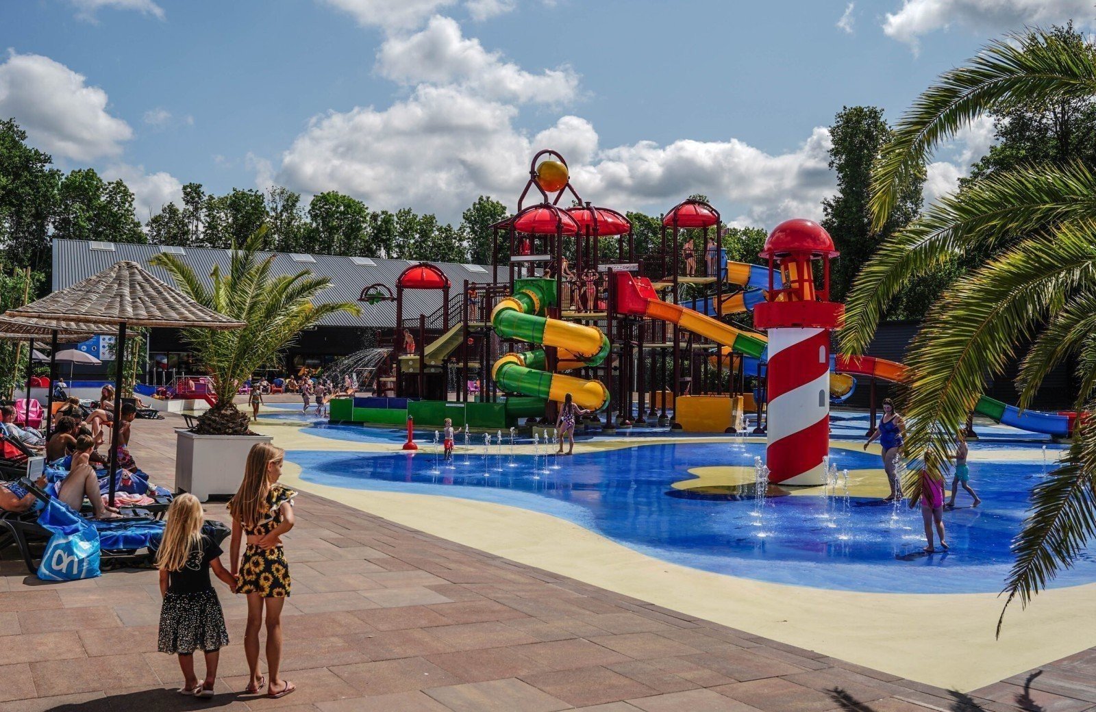 Wasserpark im 5-Sterne-Camping Niederlande